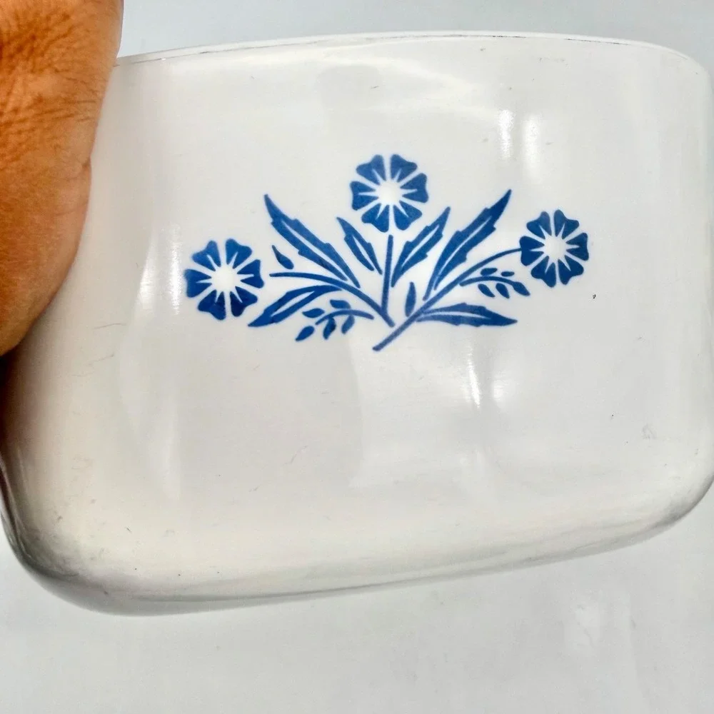 Corning Ware Blue Cornflower Casserole 1 3/4 Qt P-1 3/4-B Star Mark No Lid